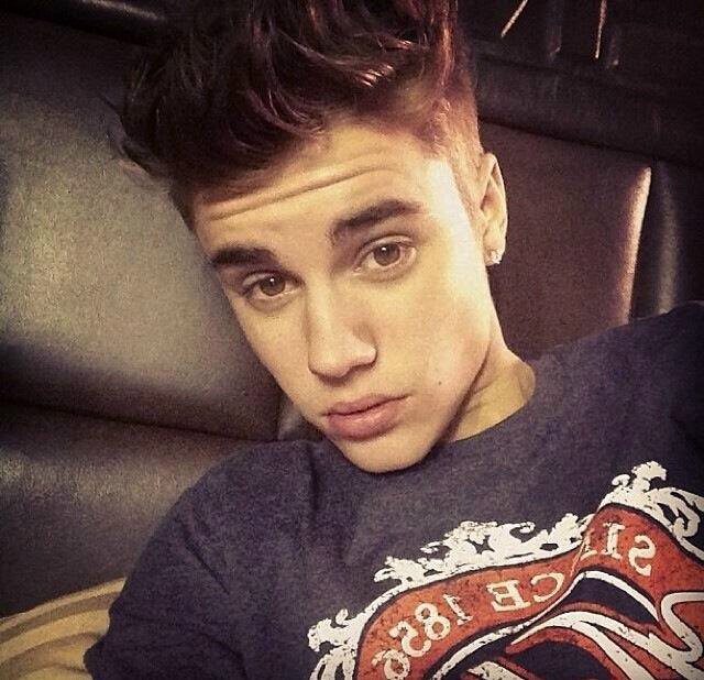 I love and adore a sexy canadian boy named justin bieber ;) justin followed 19/10/11. Ask for a follow back :)