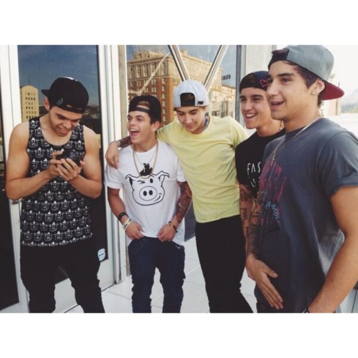 LukesRainBeau1's profile picture. A dorrito, a crazy white boy, a banana tree, a sloth and a gremlin are our heros ♡Janoskians (Luke+Jai+James/5 follows)♡