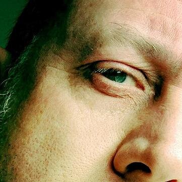 dfrw's profile picture. Generally optimistic despite everything