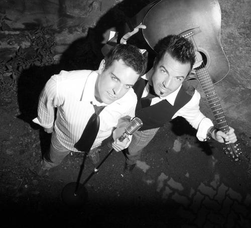 Duo Pop/Rock pour événements corporatifs et privés, bars, restos, party, réceptions et toutes autres raisons pour avoir du fun avec de la bonne musique!