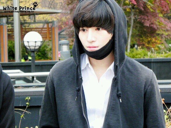 WhitePrince_'s profile picture. BARA 수혁 팬페이지