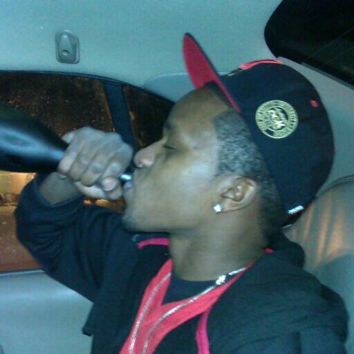 FME__'s profile picture. ~Please Stop cuffing these hoes when they for er'body~ #TeamGalaxyS4 #TeamMe #TeamSelfMade 8-11-90 instagram: keepitsmoov