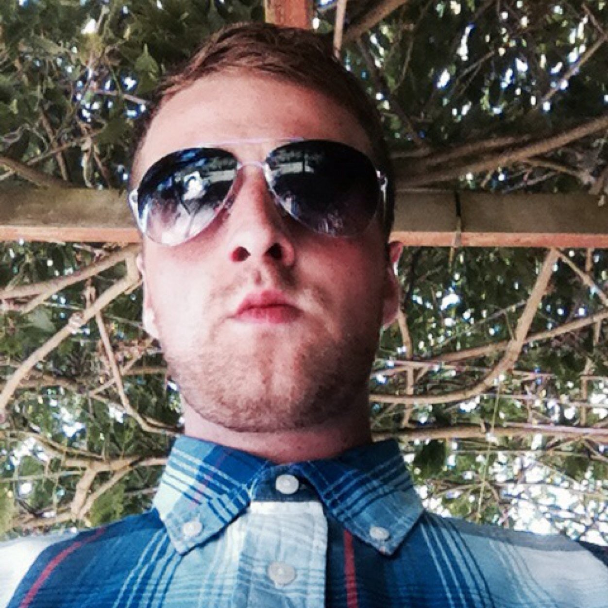 d_g_coop's profile picture. I want 100% not 50 50