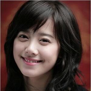 oumaimafaill's profile picture. 