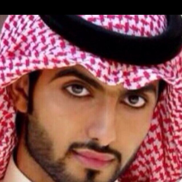 ‏إذا إنتهت علاقتك يوماً ما بإنسان أحببته ضع كل أسراره وحكاياته في مخبأ سرّي ولا تترك احداً يصل إليه ابداً فالعلاقات اخلاق حتى لو انتهت