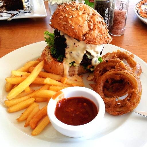 A Comprehensive Guide to Restaurants / Coffee Shops and other Eateries in PE.