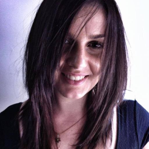 Jornalista, feminista, cosmopolita.