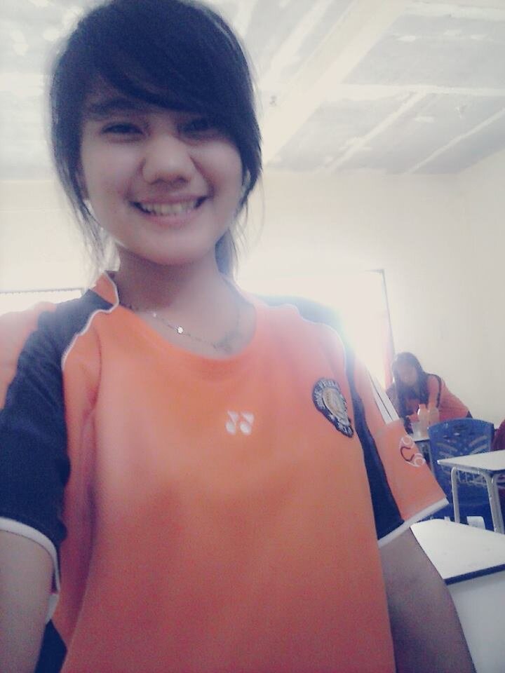 I ♥ JESUS|I ♥ dad & mom| ♡ sayang {} ducati I always love life although anything that happened= LULUS UN 2014*amiin :)
