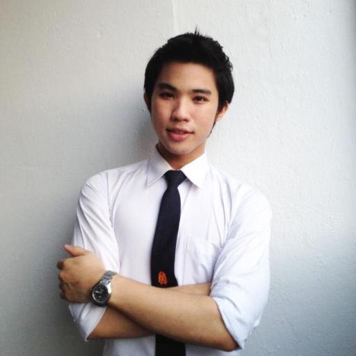 Call me Barrom or Fu
---- IT#16 @SIT KMUTT
---- My IG : barrom