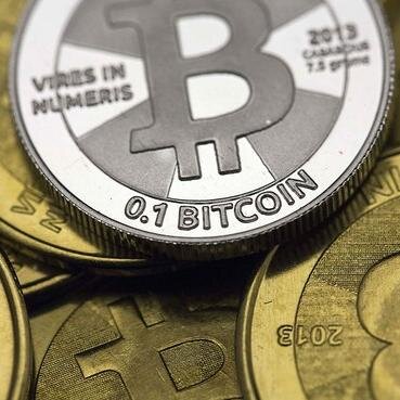 不適格機関投資家。いつもマーケットに翻弄されながら仕事してます。主にFinance Newsに対してグチを呟いてます。国内金利が下がるか米国金利が上がると泣きます。
趣味のロードバイク、アルトサックス、サッカー、将棋についても気が向いたら呟きます。