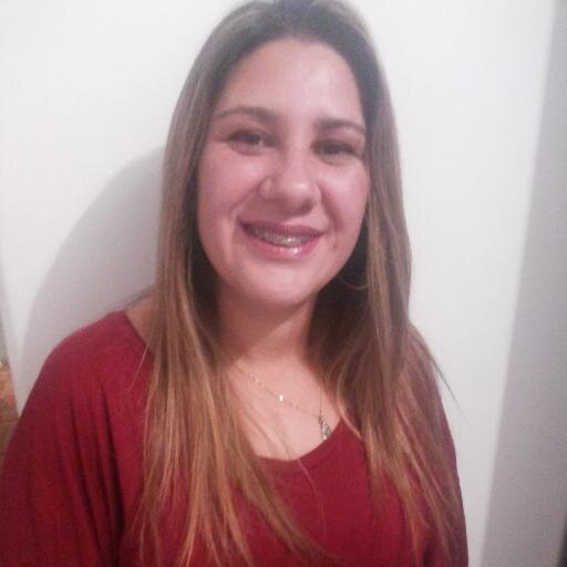 AlineCamposss's profile picture. 