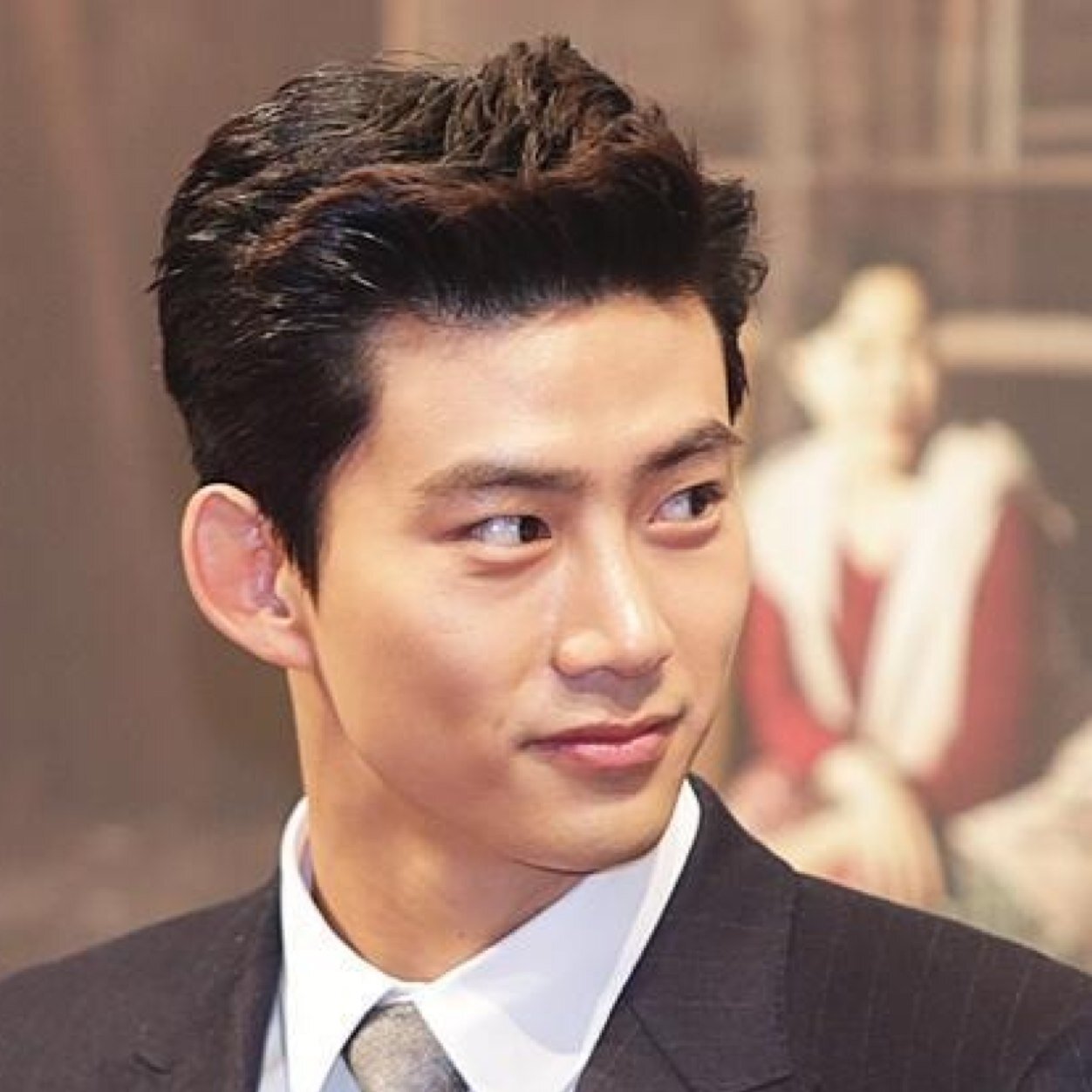 투피엠멤버,연기도했구요,요샌 작곡하고 있습니다 สมาชิก2PM,เป็นนักแสดง,กำลังลองเป็นนักแต่งเพลงที่ดีคับ! I'm not a real one! (Real @taeccool )