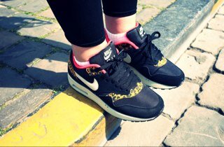 ⭐️follow me for nike shoes in your timeline⭐️