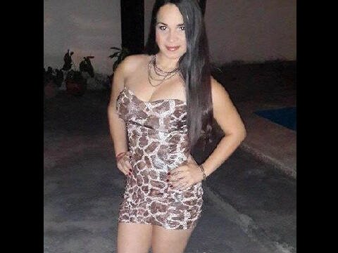Me enamoro de lo imposible lo hace mas interesante, con mucha FE en Dios y muy emprendedora!! simplemente YO!!
