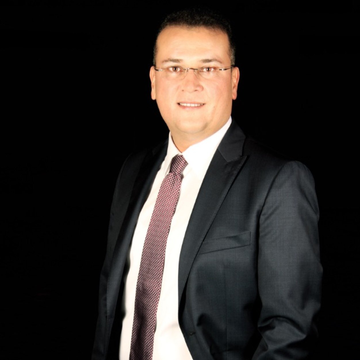 Ak Parti Kepez Belediye Meclis üyesi,Jeofizik Mühendisi
