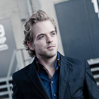 svenvanophem's profile picture. Internet Marketing Professional | Owner HA! Marketing| Social Life | Friends | Sport