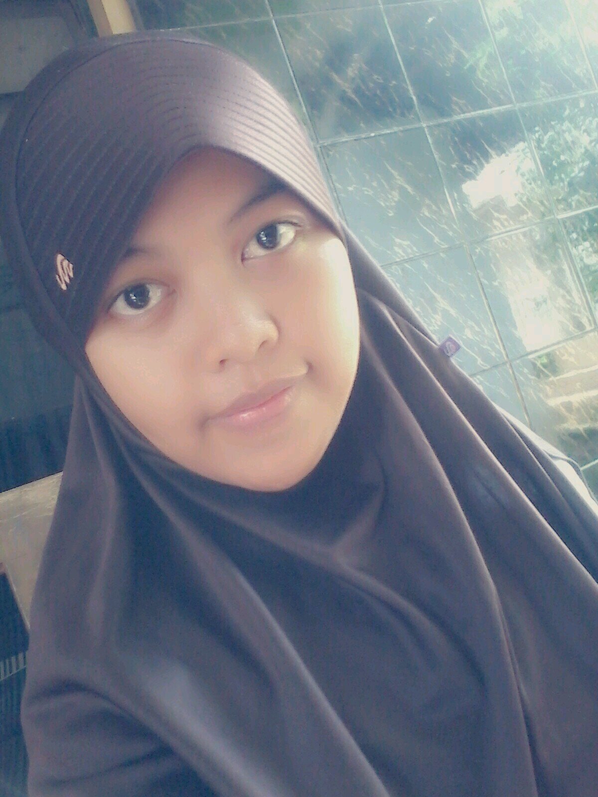 Belajar menjadi remaja muslim yang cerdas & berahlak baik..insyaAlloh.. :)