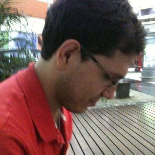 jon_jonguitud's profile picture. how does this work?