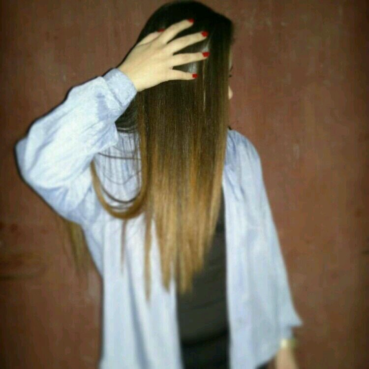 Instagram: karisperanza