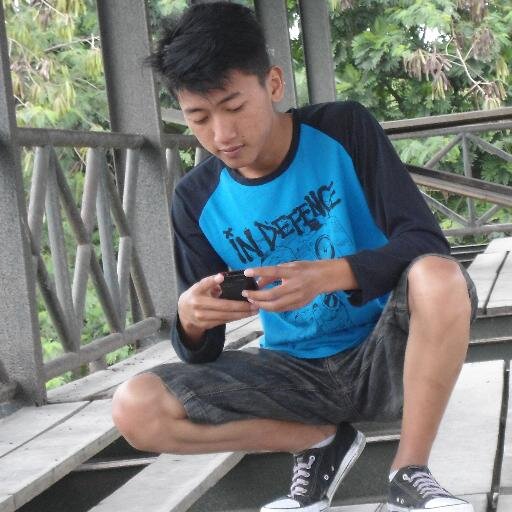 Simple | Nobody knows what you feel inside. ƪ(˘⌣˘)┐| 19.09.96 |


Yogyakarta_Magelang ·  https://t.co/TyDmH7lTQw | IG : reallyan.apparell