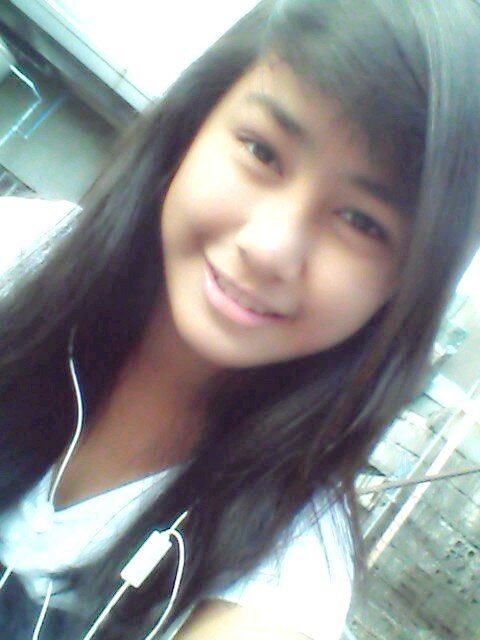 Chrltte_Pcma's profile picture. l 4EVER YOUNG l Okay? Okay.