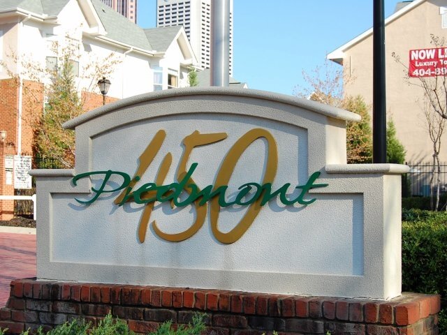 Piedmont450's profile picture. You can have it all - and within walking distance from your luxury apartment home at 450 Piedmont. Peruse local shopping attractions at Atlanta Station.