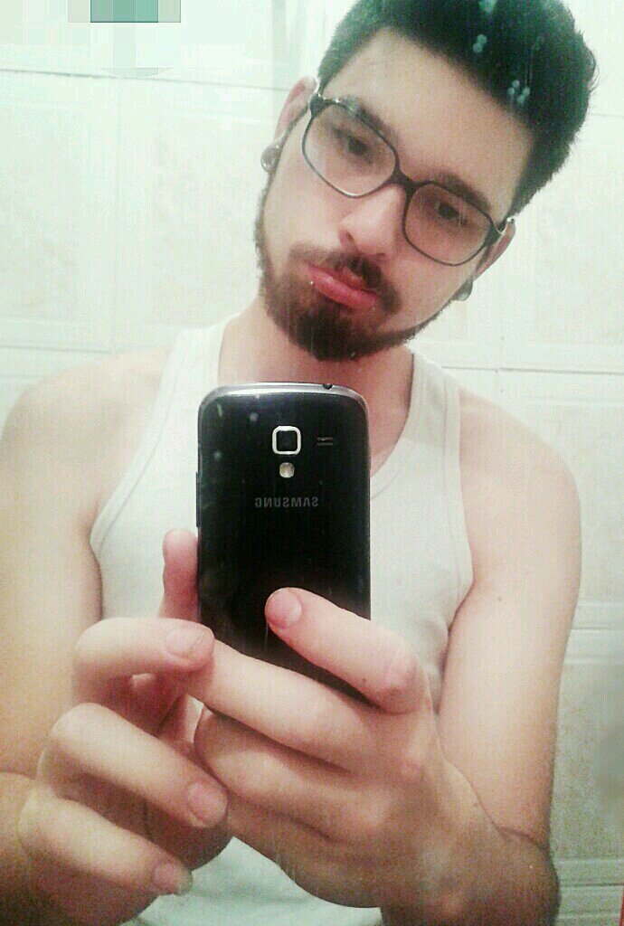 Desculpe,
Não sou perfeito...
Não sou de ninguém...
Não tenho super poderes ={