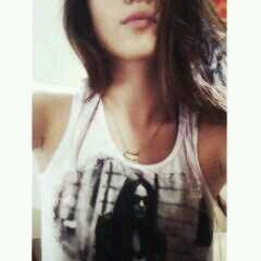 ronjdb's profile picture. ✨