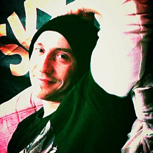 FLRobbie's profile picture. Flair Bartender, barista, mixologist, directeur du centre de formation LE DOJO flair evolution