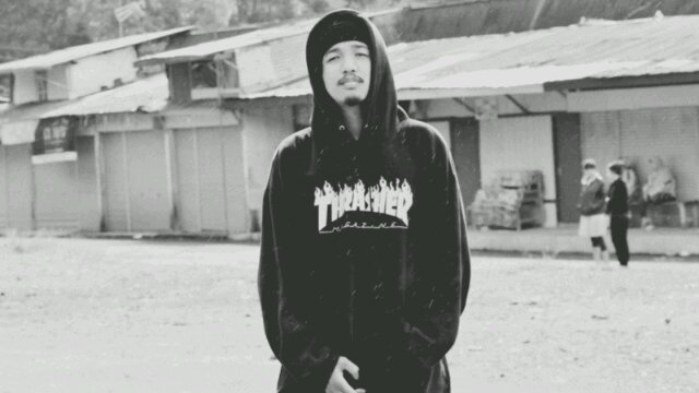 hmdniqbal's profile picture. Amir / mic controler / living a gettho / nikon user / skateboarder / filmer / cp 081288360573