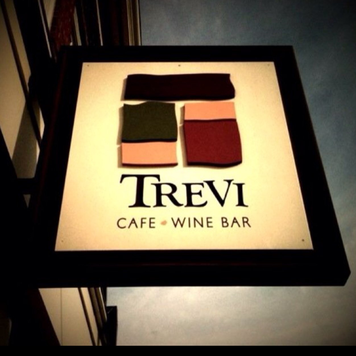 TreviWineBar's profile picture. 