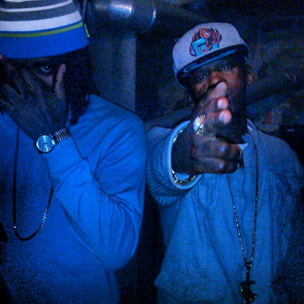 Gotta get right befor a nigga try to leave me left