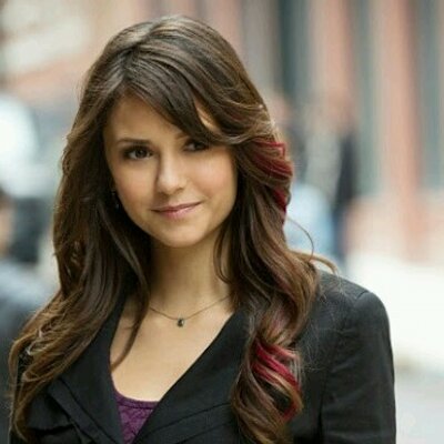 quantos anos elena gilbert tem