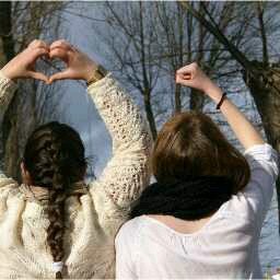 La vida a vivirla al limite.Rodeada de las mejores,mis 20 princesas. ¿Triste? ¿Eso qué es?