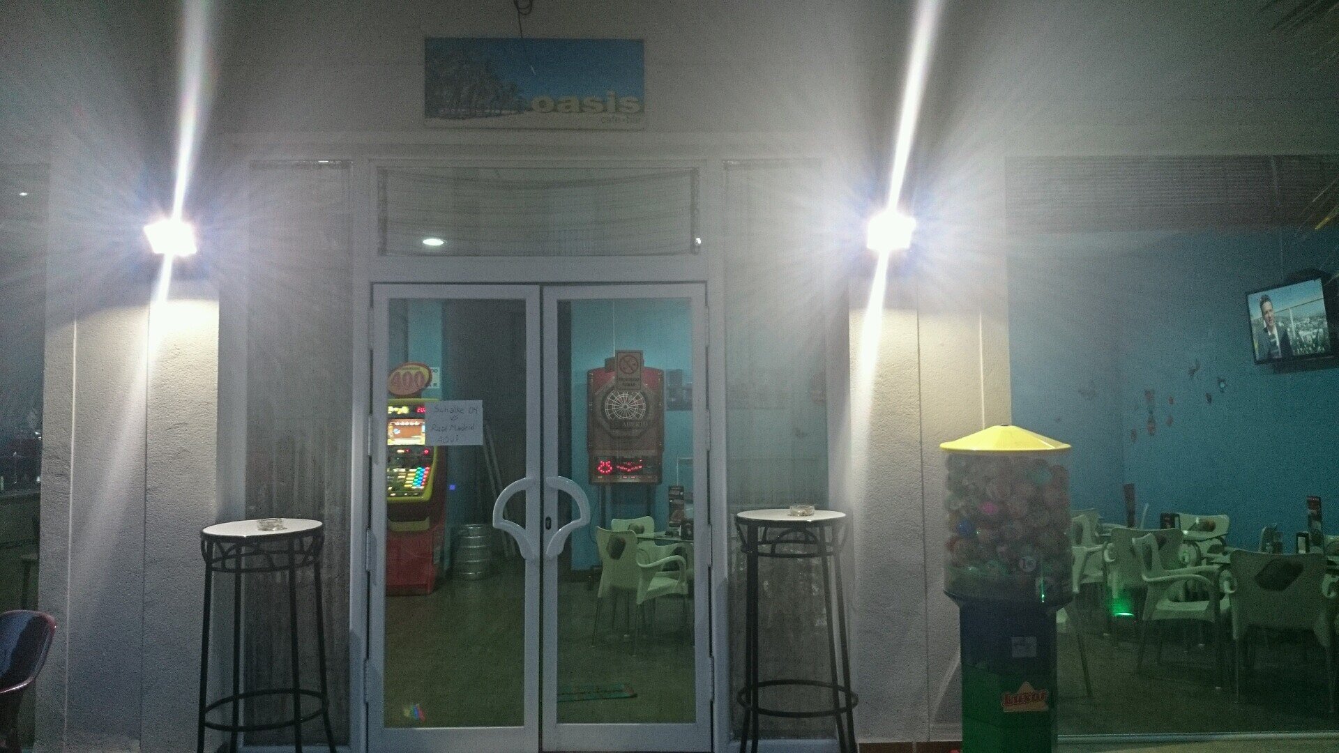 bar de desayunos, tapas, bocadillos, tostás a buen precio. A 50metros del hospital.