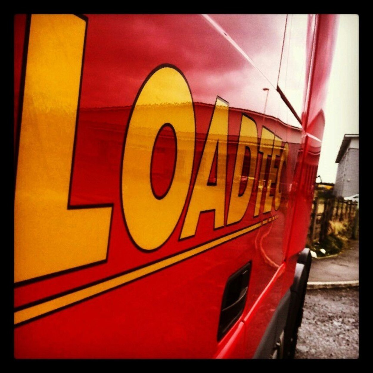 loadtecjosh's profile picture. Livin' The Dream