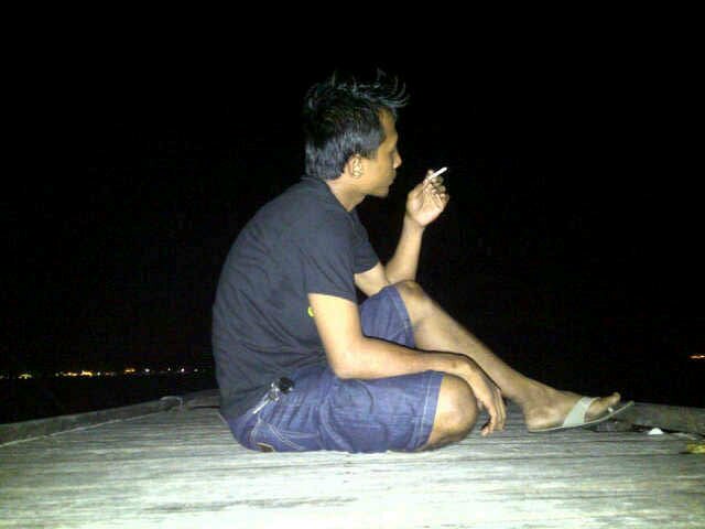 Relaxs but serious