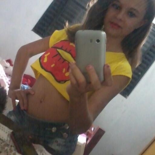 aline47961725's profile picture. 