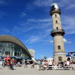 Warnemünde ist Badeort, Fischerdorf und Deutschlands größter Kreuzfahrthafen. https://t.co/QmBrSZiHiT ist für alle Fans, Ostsee-Liebhaber und Hanseaten. #WELOVEWMNDE