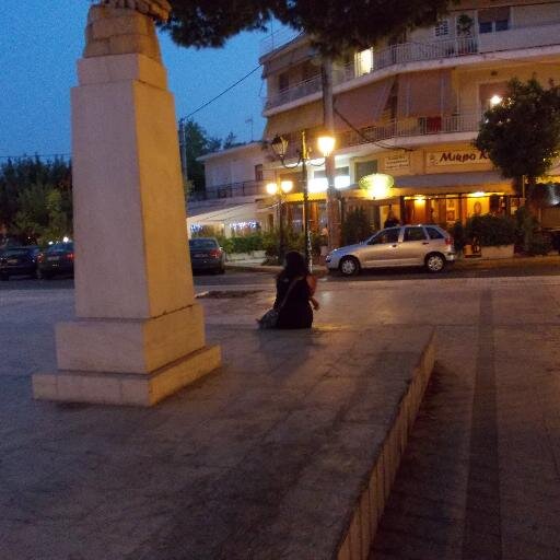 προσκινήστε το είδωλο