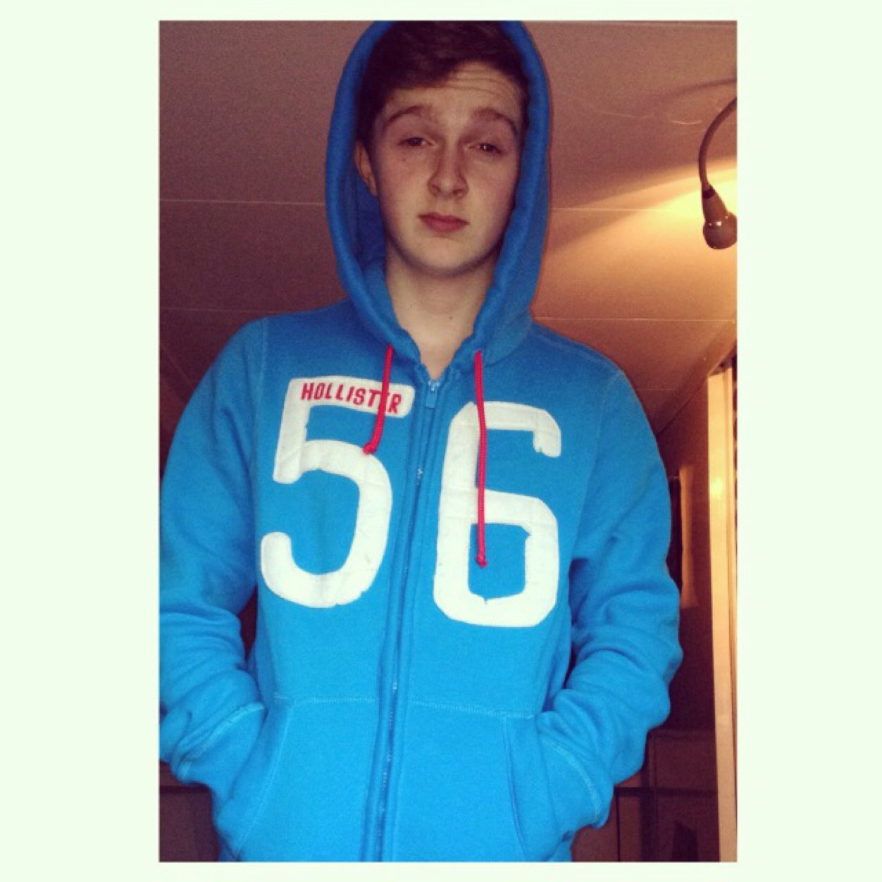 DiIonStaal's profile picture. Unsocialmedia.