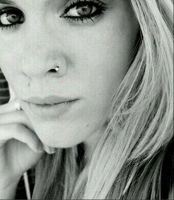 eldeseodetodos's profile picture. sonrie pequeña,cualquiera se puede enamorar de tu sonrisa~ no me digas que me quieres, demuestramelo~.