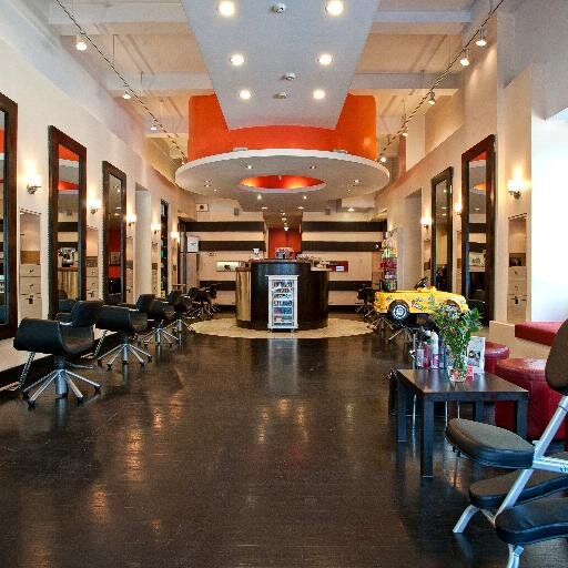 A fashionable salon on the Upper East Side with a chic SoHo vibe, a creative, experienced staff, and great cappuccinos!