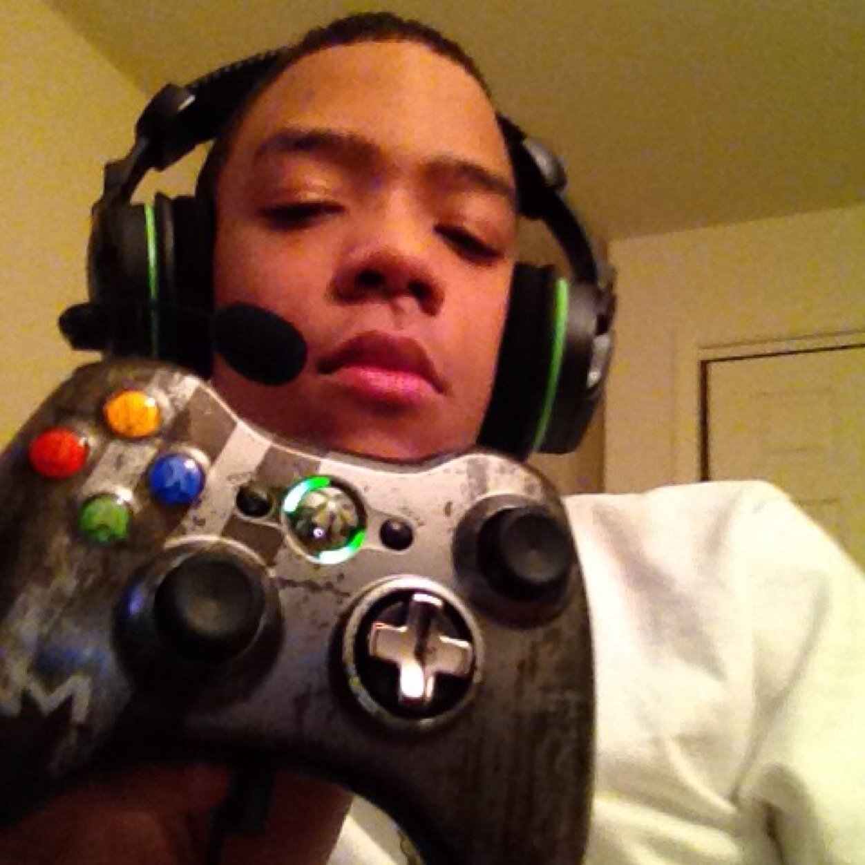 shadowdahero's profile picture. ~UNDER NEW MANAGEMENT