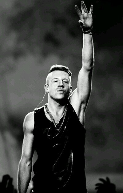 jodidomarginado's profile picture. 3 de julio del 97. La música es mi vida. Creo que la gente me rechaza y no tengo identidad