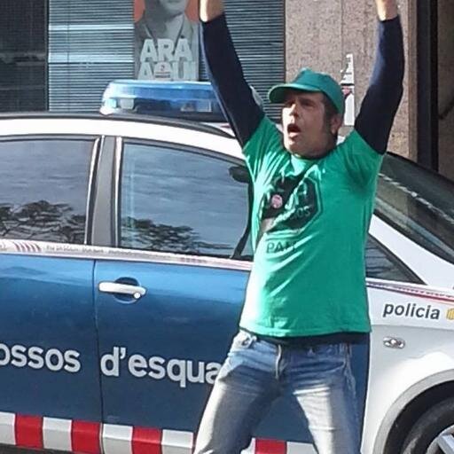Activista PAH y APE. En lucha por los derechos sociales contra cualquier partido político que los vulnere sea de izquierdas o de derechas