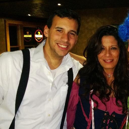 Jewelinupnys's profile picture. Loving life with my beautiful family in the Finger Lakes while rockin' all day long to #DMB .  Good music is good music, and everything else can go to hell. -DM