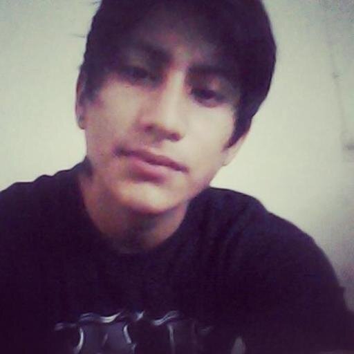 Tengo 18 años,practico bmx, amo comer pizza & adan zapata es el mejor.