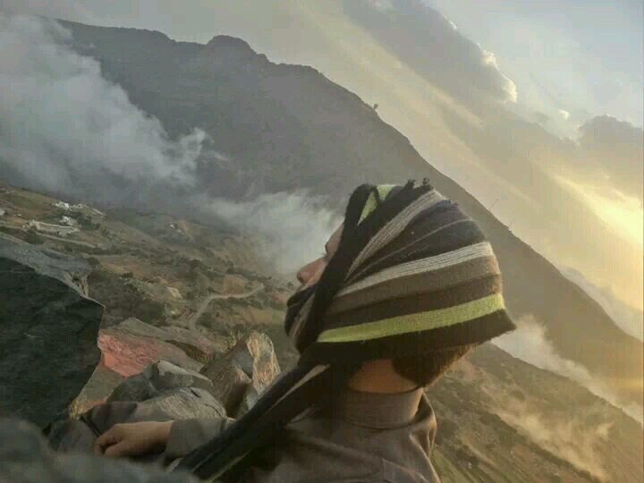 ‏‏‏لتبادل الرتويت 5/5 من مفضلتي حتى لو ما كانت لي وعطني تم ☺ ‎‎‎@hgawi_almazeni