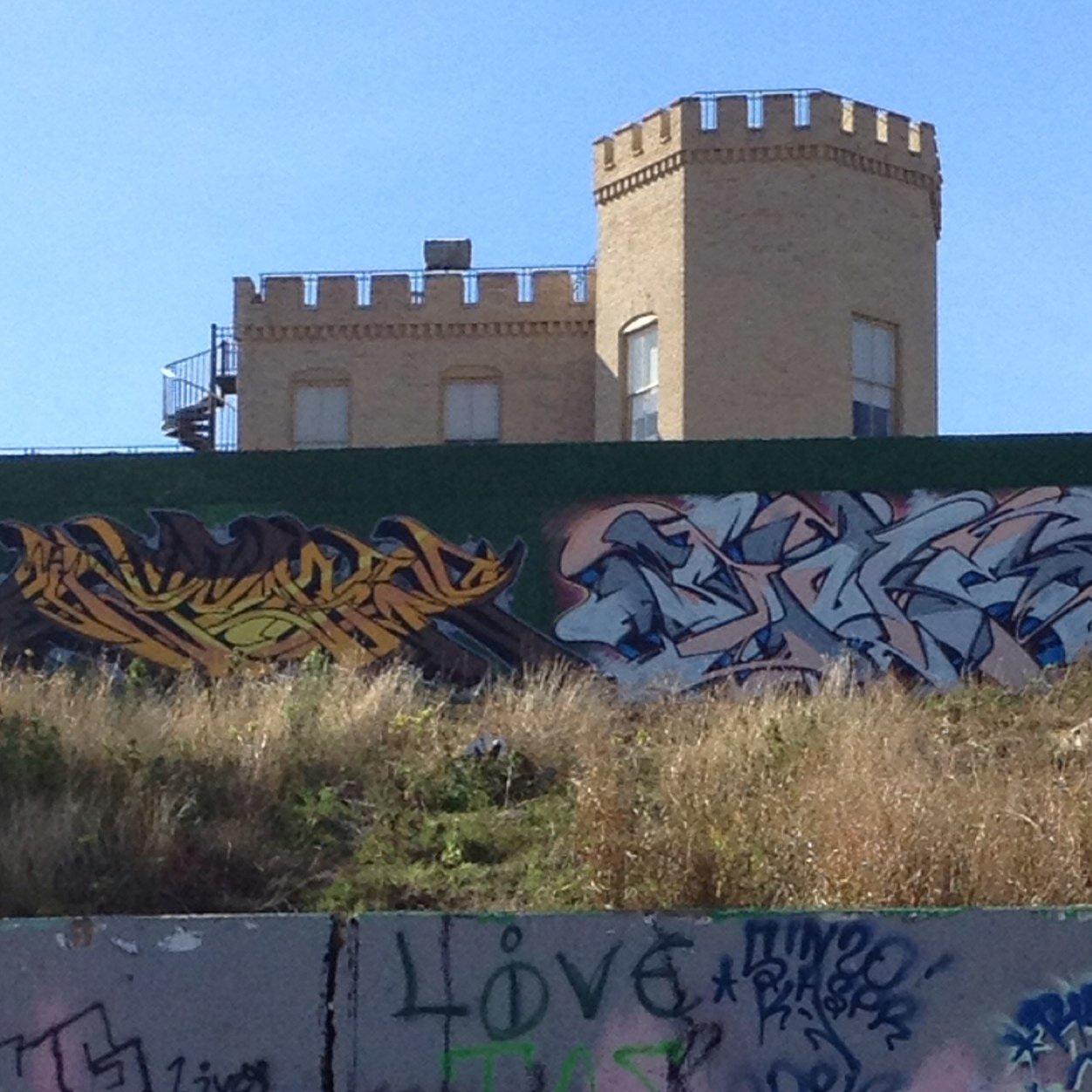 Shill for castles